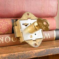 #50149 - Vintage Yale Furniture Lock & Key image