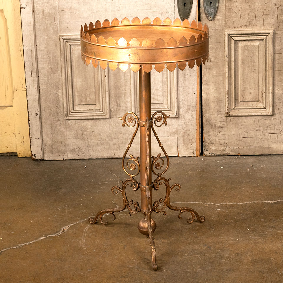 Round Metal Tripod Base Plant Stand Table