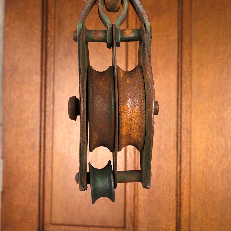 3x9 Antique Cast Iron Metal Pulley & Hook image 4
