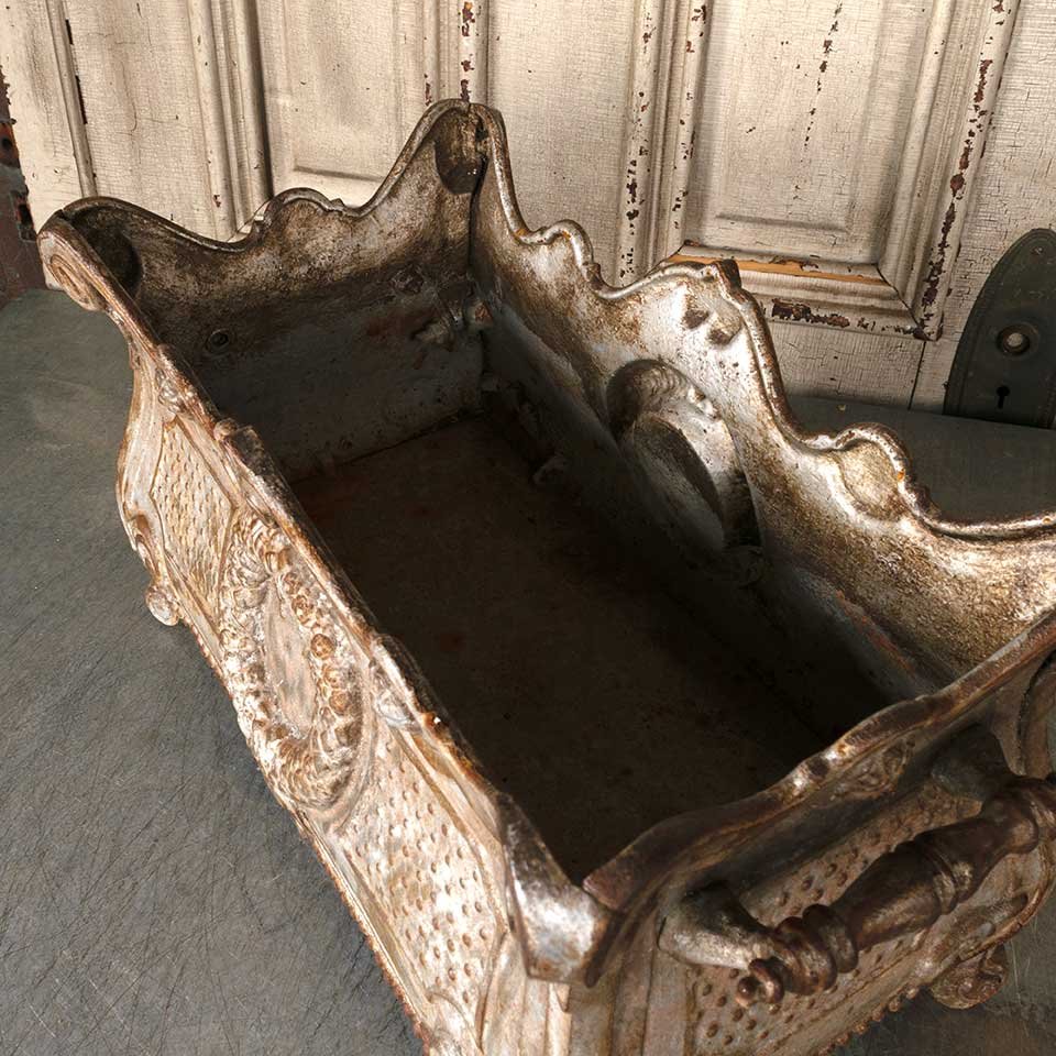 Antique Ornate Cast Iron Garden Urn Planter image 7