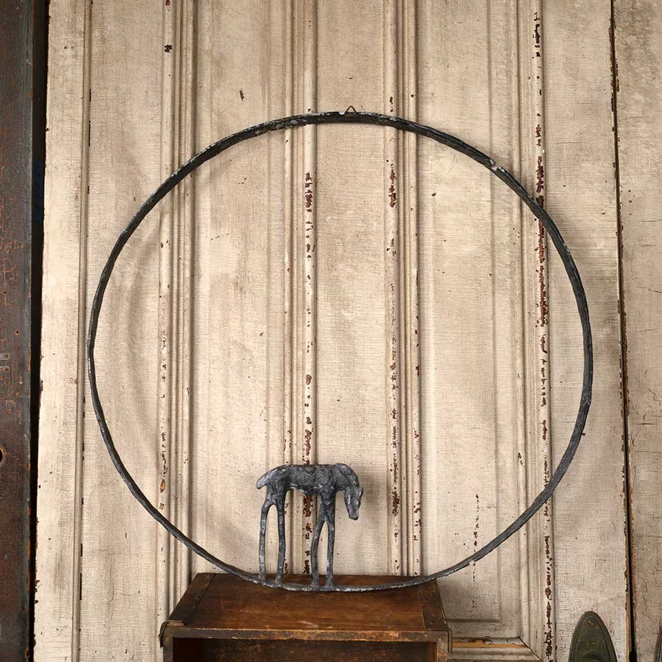 Vintage 30" Round Metal Horse Wall Hanging image 5