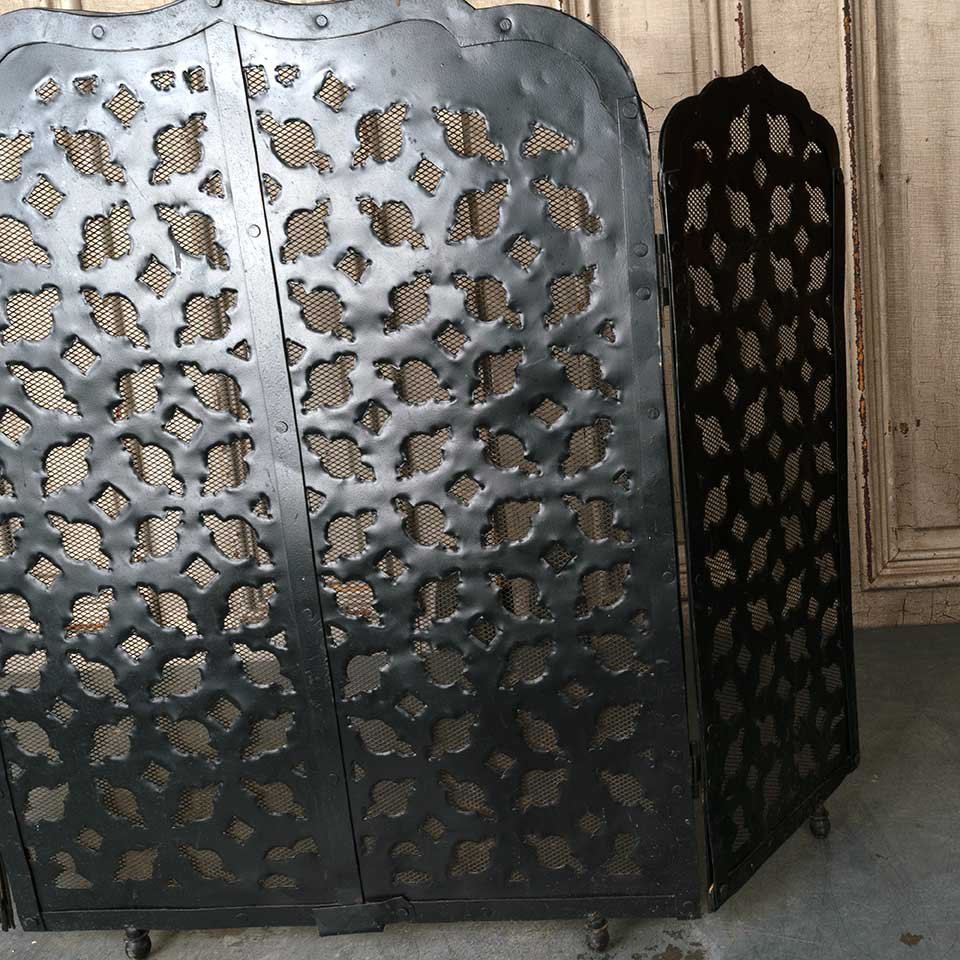 Folding Metal Fireplace Screen image 4