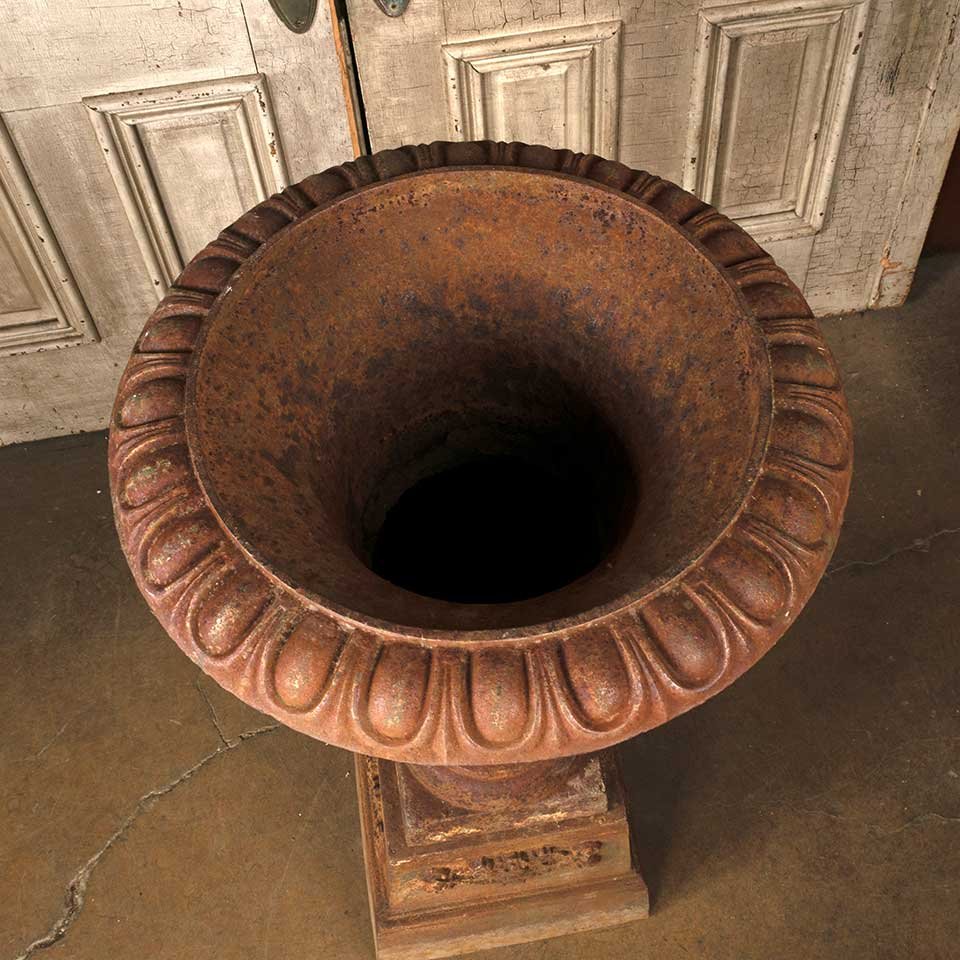 21" Antique Cast Iron Garden Urn & Pedestal image 6