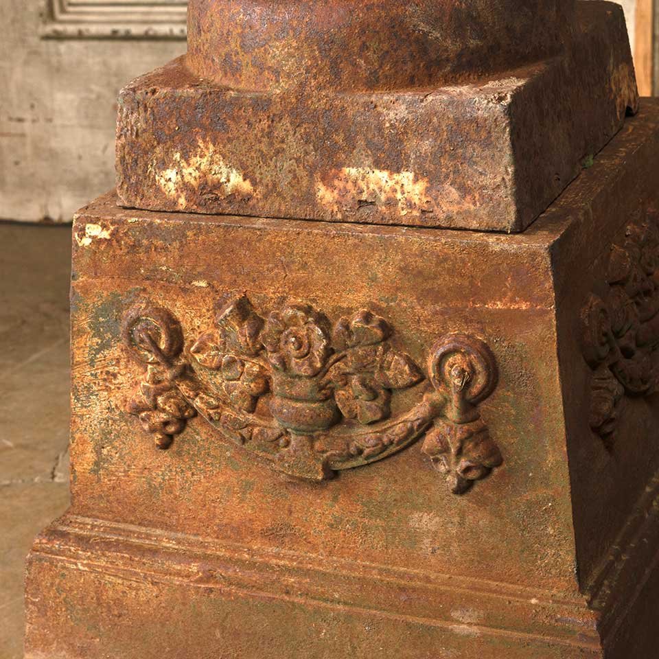 21" Antique Cast Iron Garden Urn & Pedestal image 8