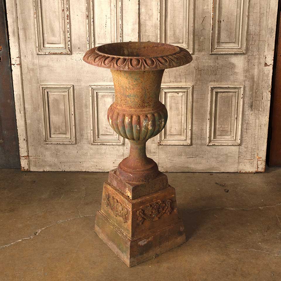 21" Antique Cast Iron Garden Urn & Pedestal image 1