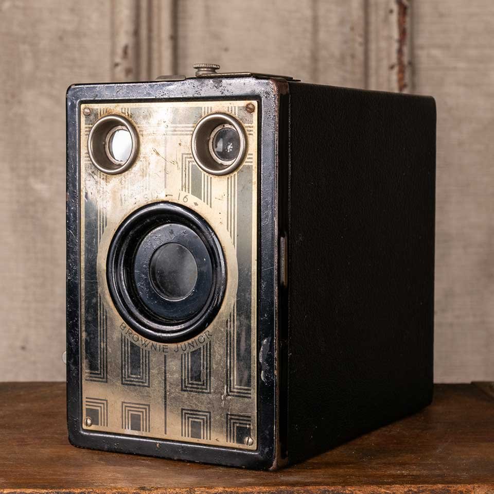 Vintage Kodak Six-16 Brownie Junior Camera image 2