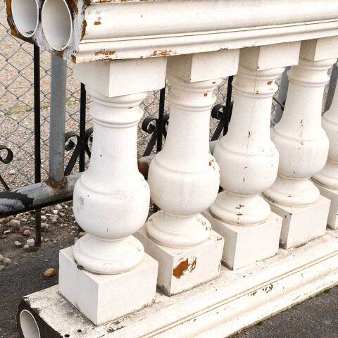 #17756 Salvaged Exterior Fypon Balustrade Railing image 2