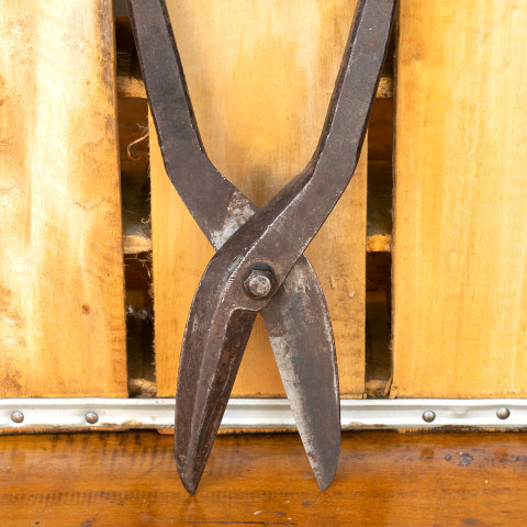 #25015 Vintage Forged Metal Snips image 3