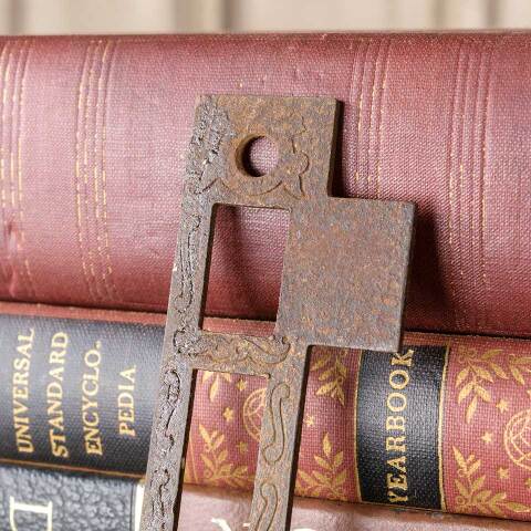 #32881 Ornate Russell & Erwin Villa Strike Plate image 4