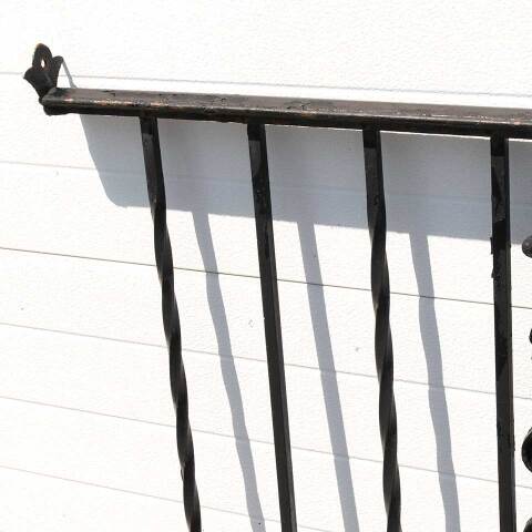 #34550 Salvaged Vintage Cast Iron Railing Section image 3