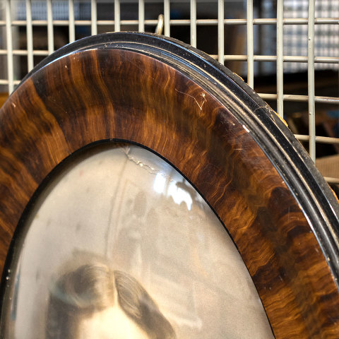 #38306 Vintage Female Portrait Photo in Oval Frame image 3