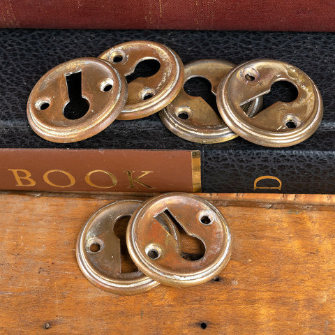 #40370 Antique Brass Keyhole Escutcheon image 4
