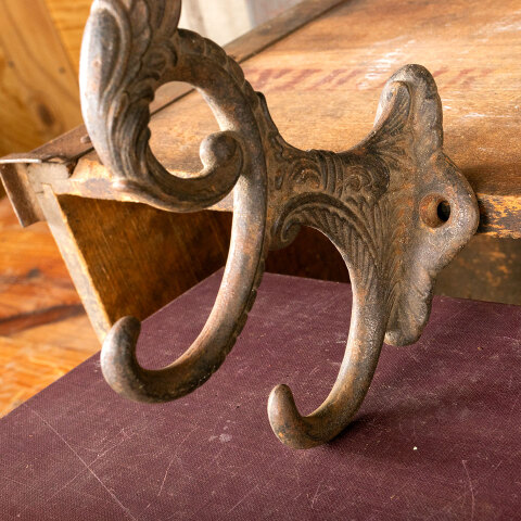 #43843 Antique Ornate Cast Iron Hat & Coat Hook image 3