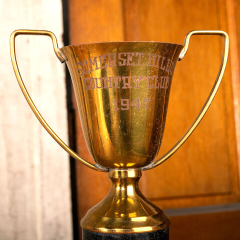 #44339 Antique Brass GIRLS SINGLES 1947 Trophy image 2