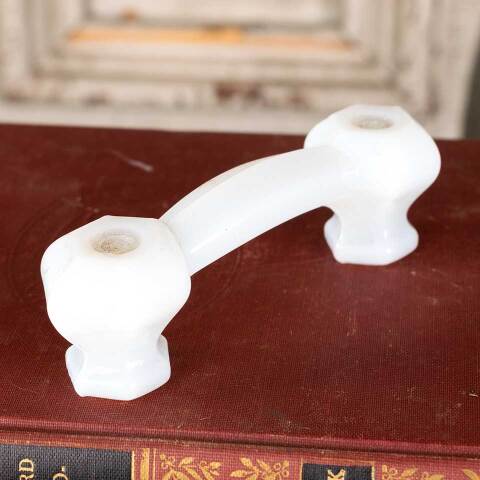 #44718 Antique Milk Glass Furniture Drawer Handle image 3