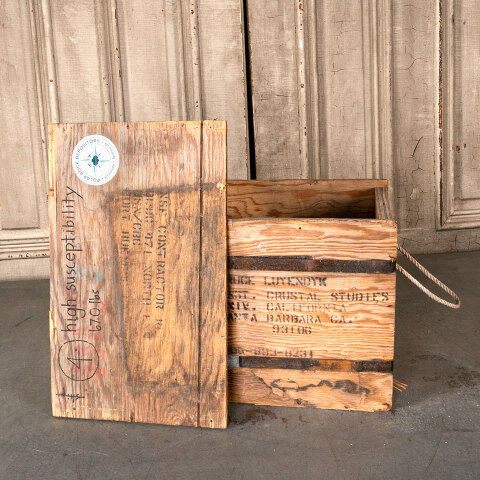 #45210 Antartic Polar Rock Repository Samples Crate image 5