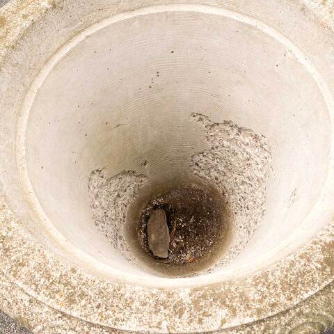 #45846 Large Cast Concrete Garden Patio Planter Urn image 8