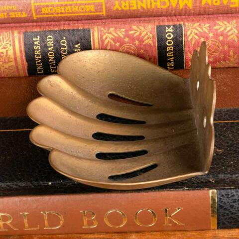 #45945 Antique Brass Scalloped Wall Mount Soap Dish image 3