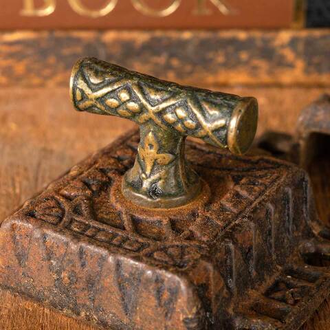 #47103 Antique Ornate Victorian Cabinet Latch image 5