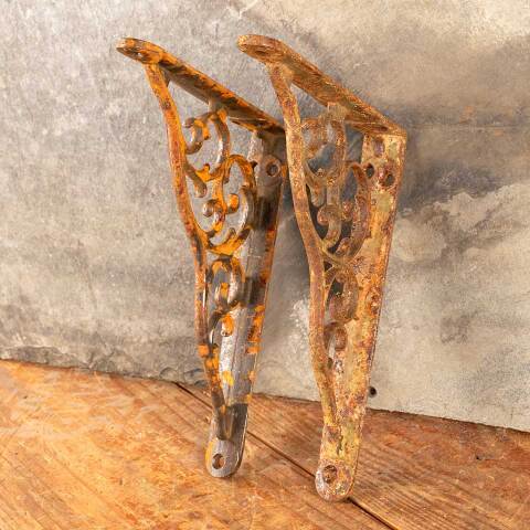 #47350 Antique Ornate Cast Iron Shelf Brackets image 2