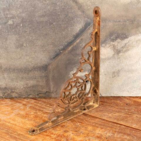 #47409 Antique Ornate Cast Iron Shelf Bracket image 4