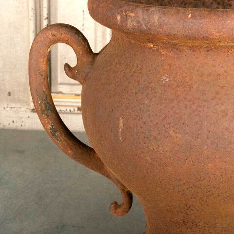 #47802 Antique Rusty Cast Iron Handled Garden Urn image 2