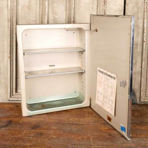 #47896 Salvaged Vintage Bathroom Medicine Cabinet image 4
