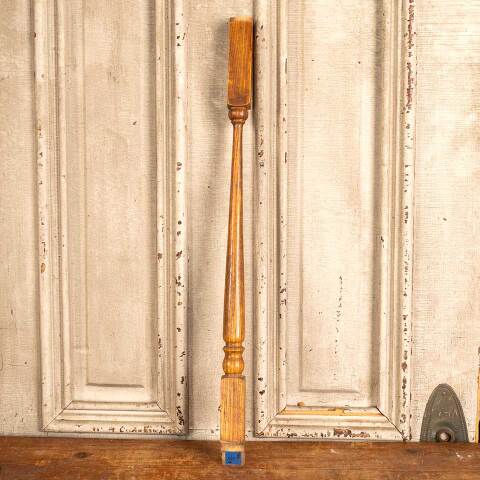 #48042 Antique Turned Oak Staircase Baluster Spindle image 5