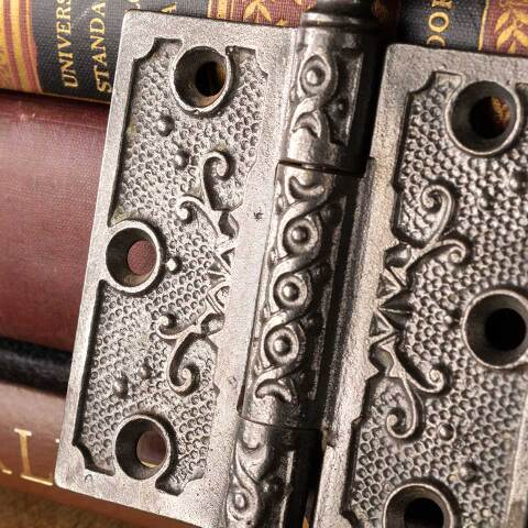 #48727 3" Ornate Cast Iron Steeple Finial Door Hinge image 3