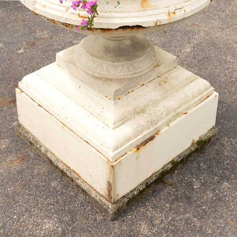 #50394 Antique Kramer Bros. Cast Iron Garden Urn image 6