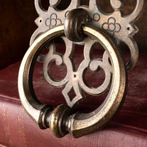 #50559 Vintage Ornate Brass Ring Drawer Pull Handle image 3