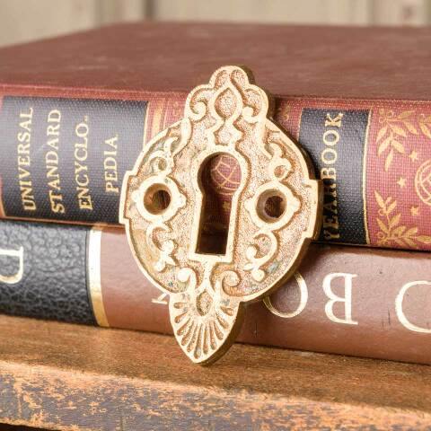 #50884 Antique Ornate Bronze Keyhole Escutcheon image 3
