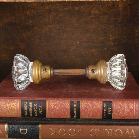 #51961 Antique Fluted Glass Doorknobs Hardware image 3