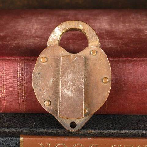 #52614 Antique Brass Heart Railroad Switch Padlock image 2