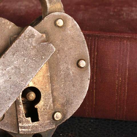 #52614 Antique Brass Heart Railroad Switch Padlock image 4