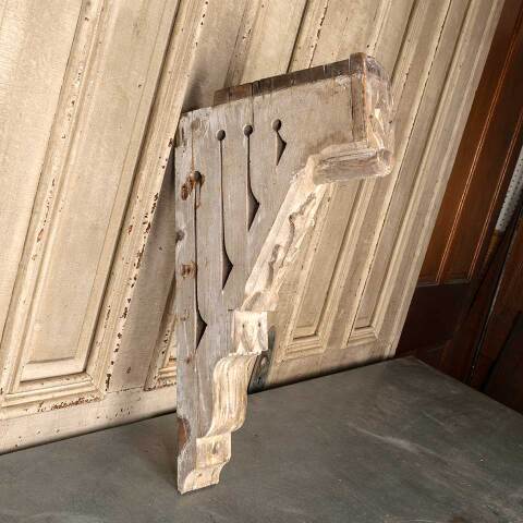 #52666 Salvaged Antique Wood House Corbel Bracket image 2