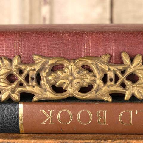 #53024 Antique Brass Furniture Pediment Appliqué image 3