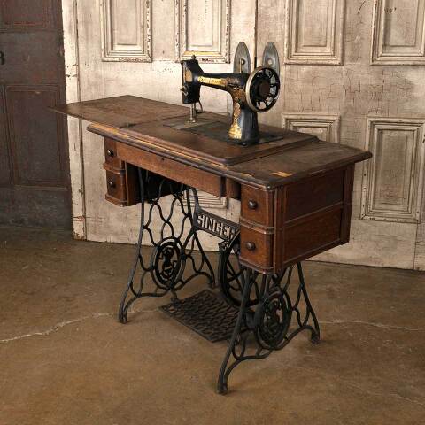 #53479 Antique Singer Sewing Machine & Stand image 3