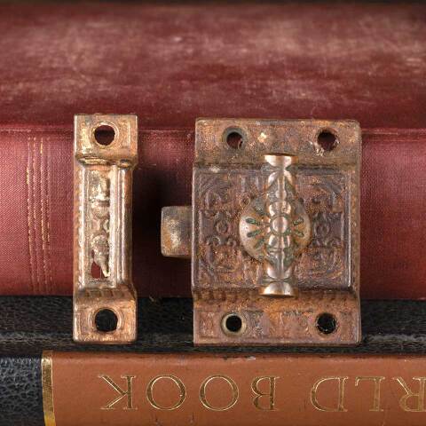 #53684 Antique Ornate Cast Iron Cabinet Latch image 4