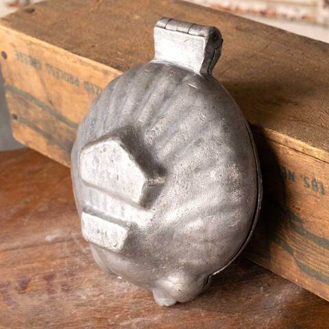 #54078 Vintage Cast Pewter Seashell Chocolate Mold image 3