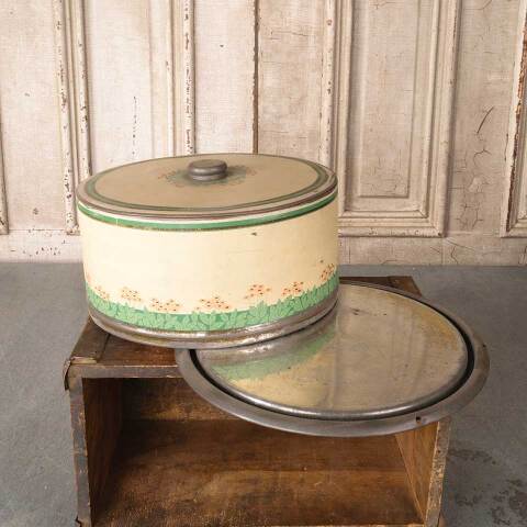 #54396 11" Vintage Cake Tray with Painted Lid image 5