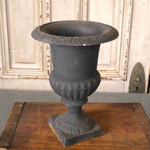 #54411 10" Cast Iron Garden Urn Planter image 5