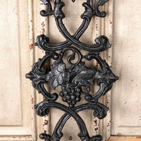 #54421 Ornate Wall Mount Cast Iron Planter Holder image 4