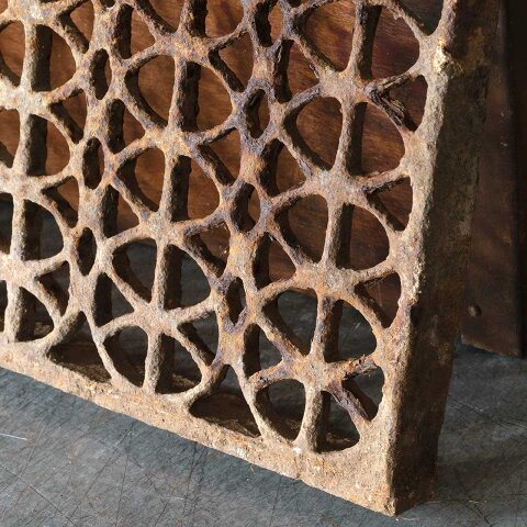 #54539 19x9 Antique Cast Iron Foundation Vent Grate image 3