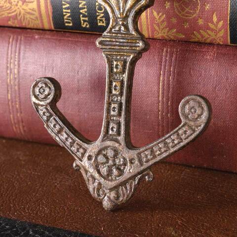 #54660 Salvaged Ornate Cast Iron Wardrobe Hook image 4