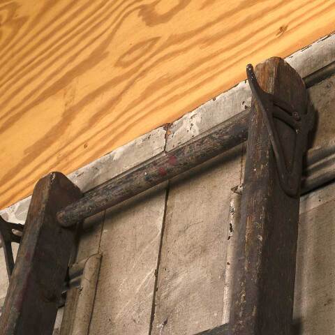 #54947 17x105 Antique 9 Rung Wood Ladder image 4