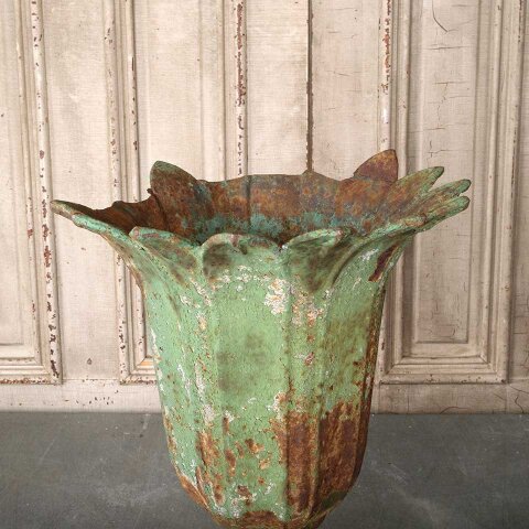 #55445 22" Antique Cast Iron Garden Urn Planter image 5