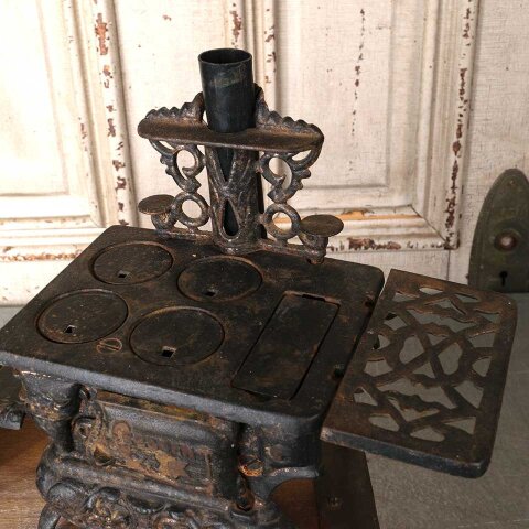 #55518 Antique Cast Iron Miniature Kitchen Stove Set image 6