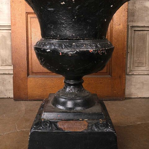 #55827 Kramer Bros. Cast Iron Garden Urn & Pedestal image 3