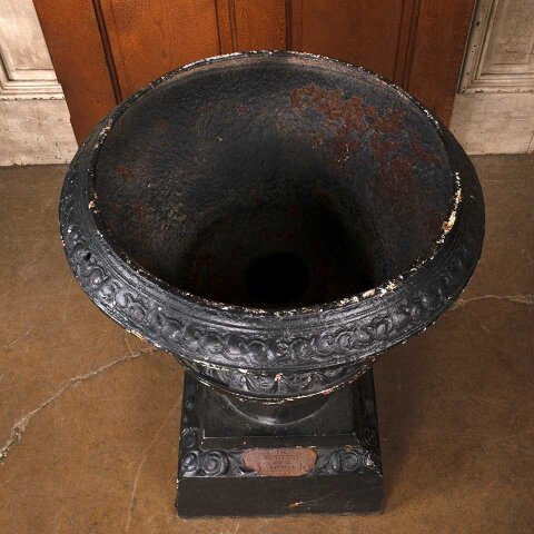 #55827 Kramer Bros. Cast Iron Garden Urn & Pedestal image 7